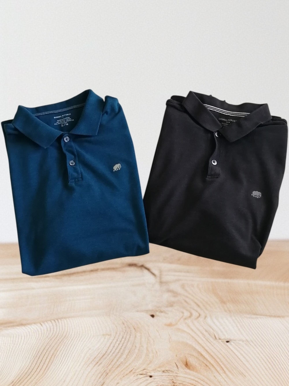 2 Banana Republic Polo XL for 25$